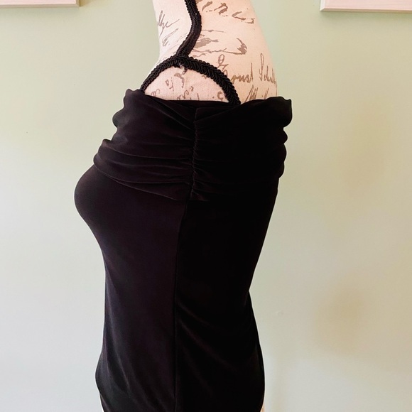 White House Black Market Fitted Off-the-Shoulder Blouse Size XSP - Picture 3 of 6